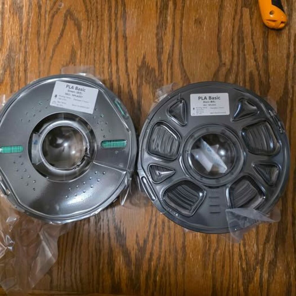 2-Pack PLA Basic 3D Printer Filament (Green & Black) - Sealed